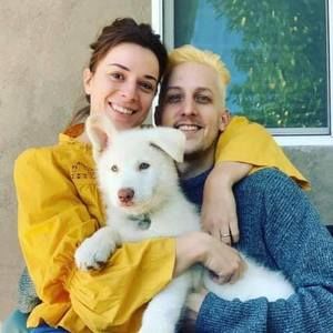 Meet your Posher, Elliott